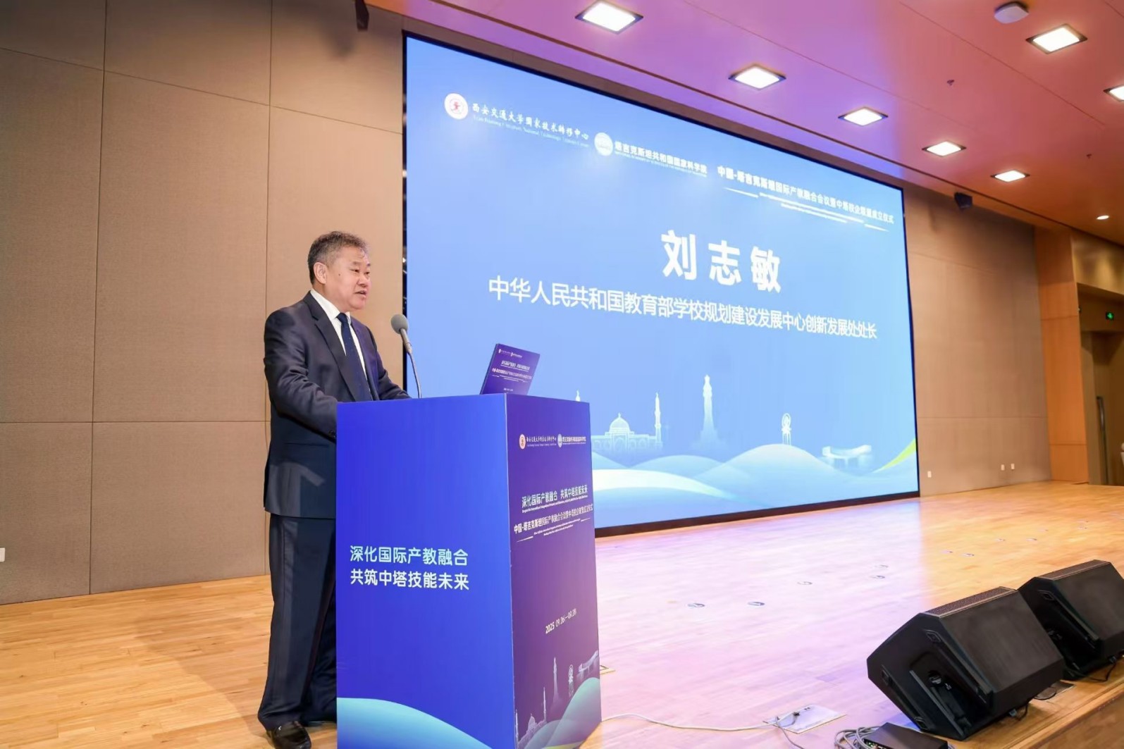 1759138950658500.jpg 1759138950658500.jpg